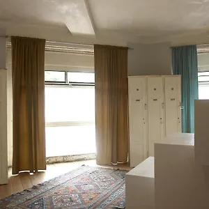  Hostel Ost-apotheke