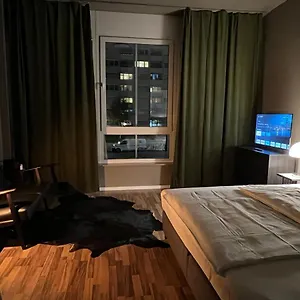 N8 - By Guest house